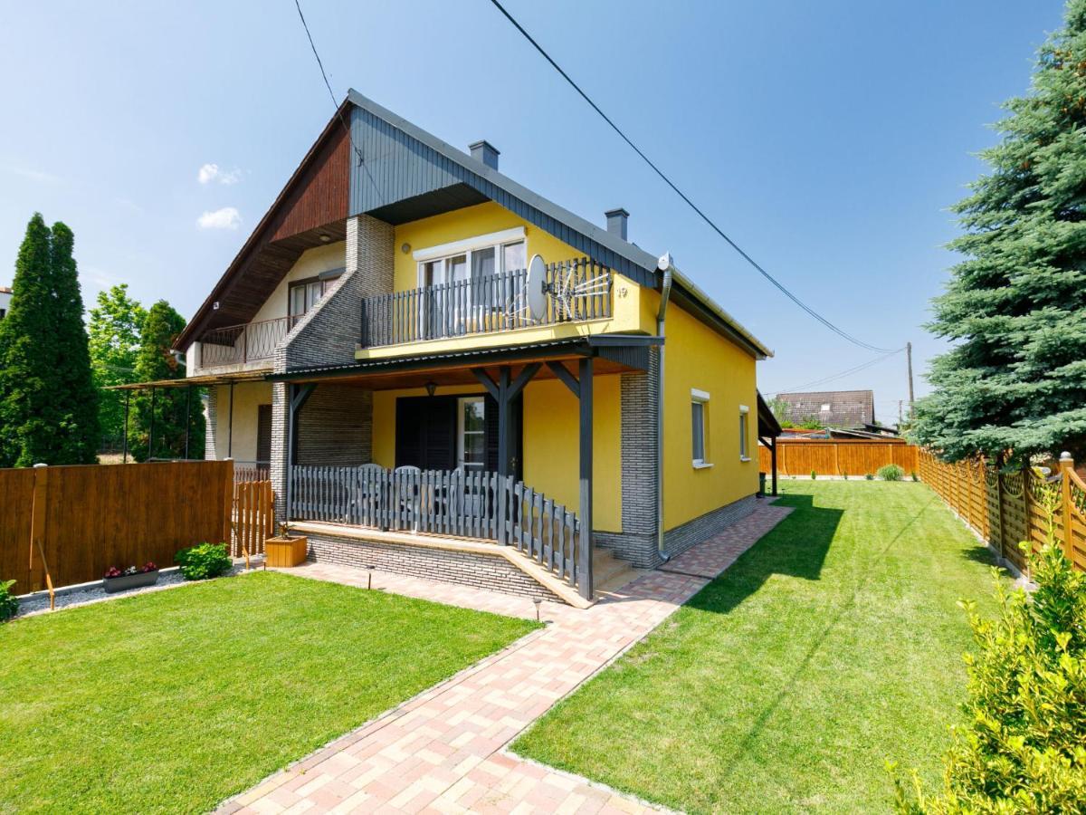Holiday Home Hibiscus By Interhome Balatonkeresztur Exterior photo